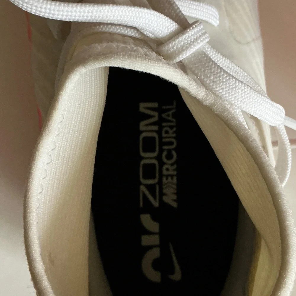 NIKE Zoom Athletic Shoes in White and Neon Pink